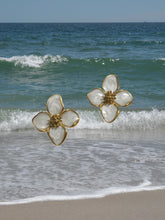 Load image into Gallery viewer, Alma Earrings
