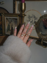 Load image into Gallery viewer, Epifania Ring
