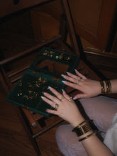 Load image into Gallery viewer, Daisy Ring
